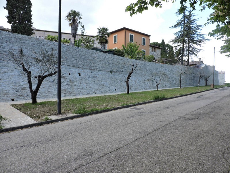 MURA URBICHE